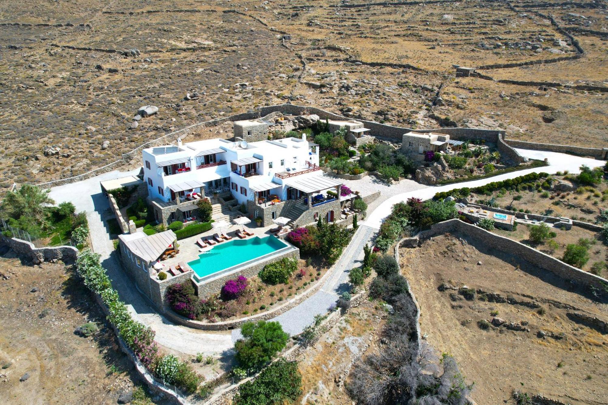 Ξενοδοχείο Nautilia - Luxury And Καλαφάτη